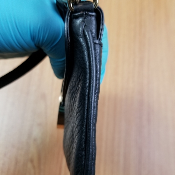 ❗SALE❗Michael Kors Wristlet - Picture 11 of 12